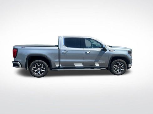 Used 2023 GMC Sierra 1500 SLT w/ SLT Premium Plus Package AWD/4WD image 7