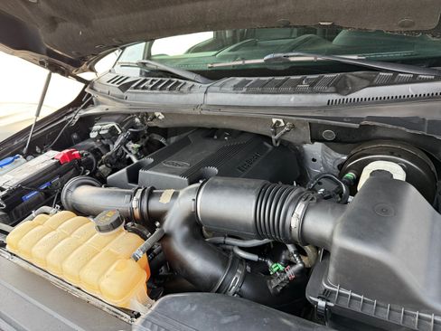 Used 2017 Ford F150 Lariat RWD image 13