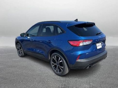 Certified 2022 Ford Escape SE w/ SE Sport Appearance Package FWD image 7