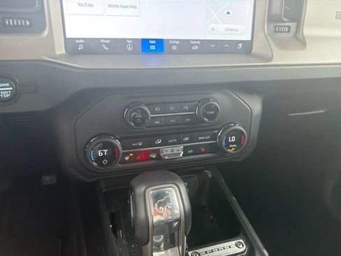 Used 2025 Ford Bronco Outer Banks AWD/4WD image 17