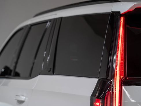 Used 2023 Cadillac Escalade V image 46