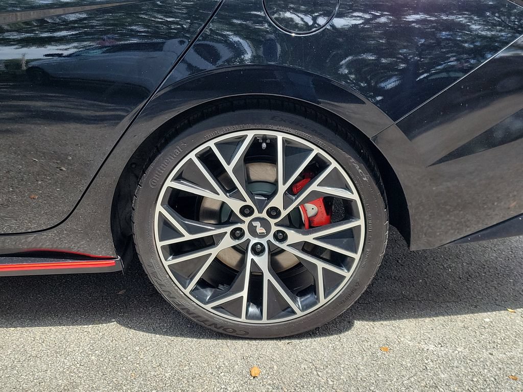 Used 2022 Hyundai Elantra N FWD image 5