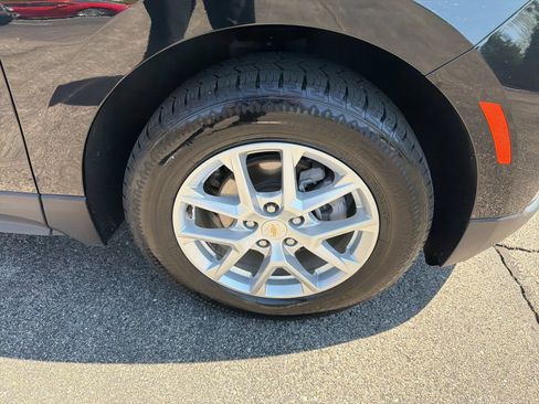 Used 2024 Chevrolet Equinox LT AWD/4WD image 34