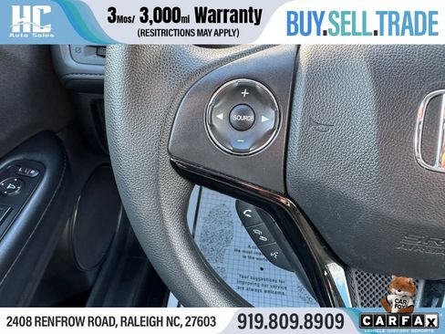 Used 2022 Honda HR-V LX image 25