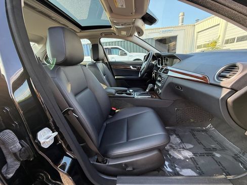Used 2013 Mercedes-Benz C 300 4MATIC Sedan image 28