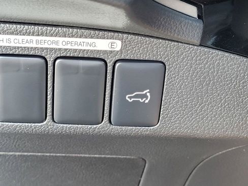 Used 2019 Mitsubishi Outlander GT AWD/4WD image 17