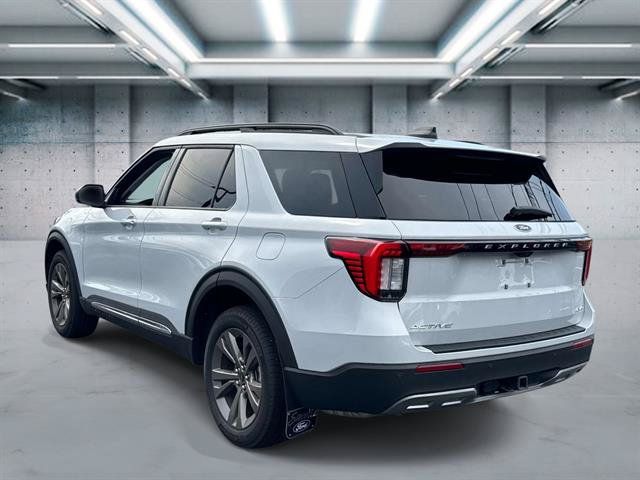 Used 2025 Ford Explorer Active w/ Active Comfort Package AWD/4WD image 6