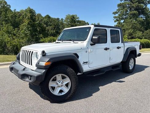 Used 2020 Jeep Gladiator Sport w/ Quick Order Package 24S AWD/4WD image 1