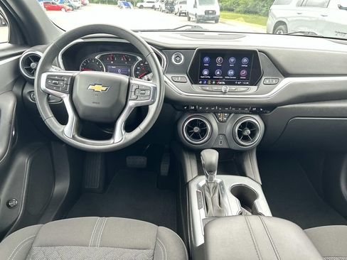 Used 2022 Chevrolet Blazer LT FWD image 22