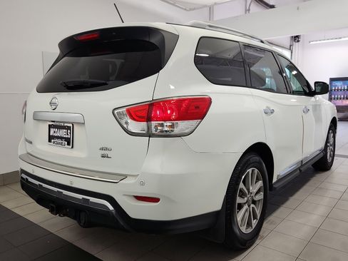 Used 2015 Nissan Pathfinder SL w/ SL Tech Package AWD/4WD image 4