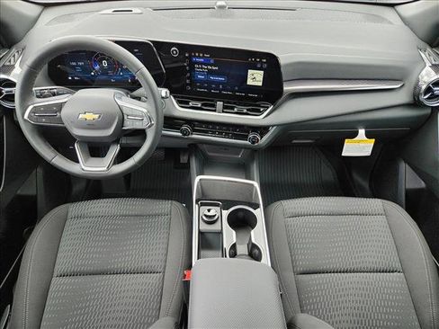 New 2026 Chevrolet Equinox LT w/ Safety and Technology Package FWD image 16