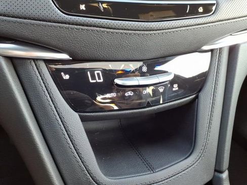 New 2025 Cadillac XT5 Premium Luxury image 31