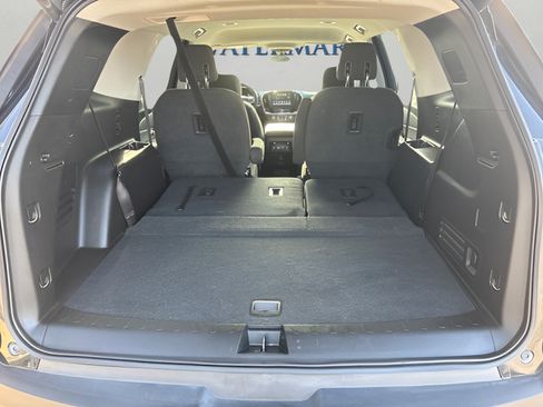 Used 2018 Chevrolet Traverse LT AWD/4WD image 45