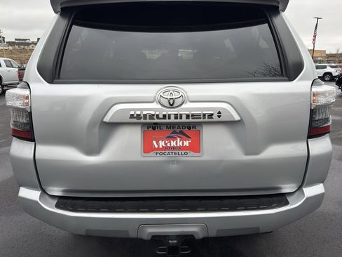Used 2022 Toyota 4Runner SR5 image 3