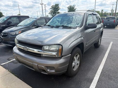 Used 2006 Chevrolet TrailBlazer LS w/ LS Preferred Equipment Group AWD/4WD image 3