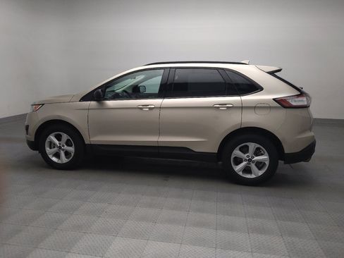 Used 2018 Ford Edge SE image 3