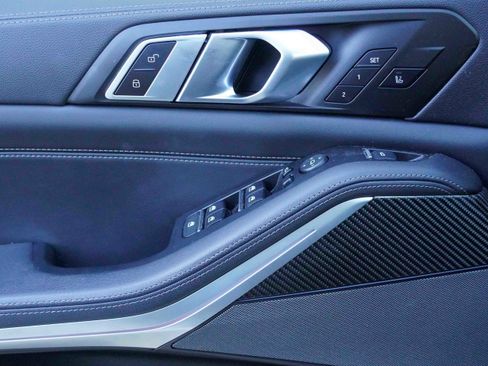 Certified 2023 BMW X5 M50i w/ Executive Package image 18