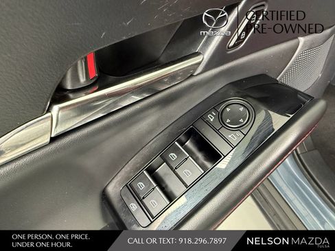 Used 2025 MAZDA CX-30 AWD 2.5 S w/ Preferred Package image 18