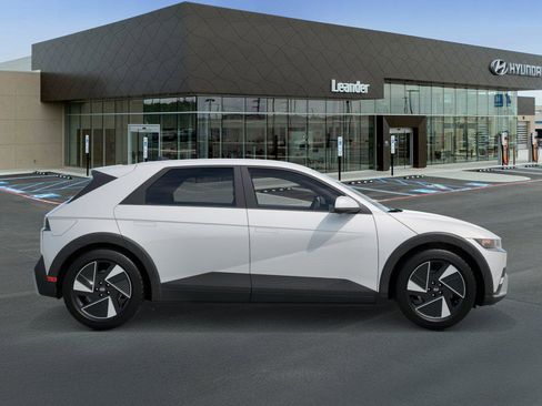 New 2026 Hyundai Ioniq 5 SE RWD image 7