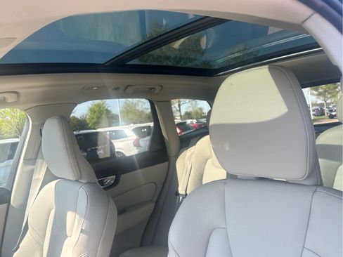 Used 2024 Volvo XC60 B5 Core w/ Climate Package AWD/4WD image 39