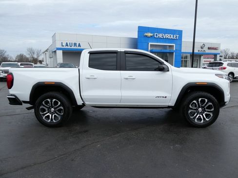 Certified 2024 GMC Canyon AT4 image 4