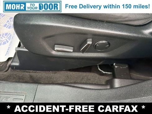 Used 2018 Ford Explorer XLT w/ Equipment Group 201A image 12