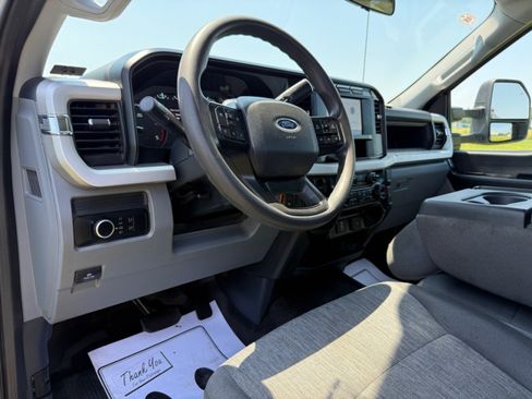 Used 2023 Ford F450 XL AWD/4WD image 17