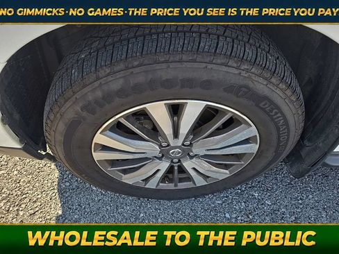Used 2017 Nissan Pathfinder S AWD/4WD image 12