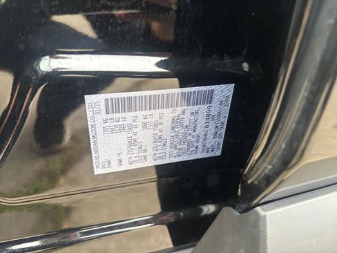Used 2025 Nissan Rogue SV FWD image 31