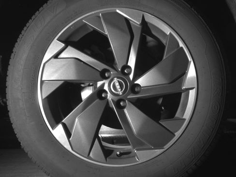 Used 2025 Nissan Rogue SV image 15