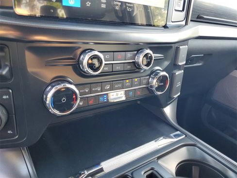 New 2025 Ford F150 Lariat w/ Equipment Group 501A Mid image 18