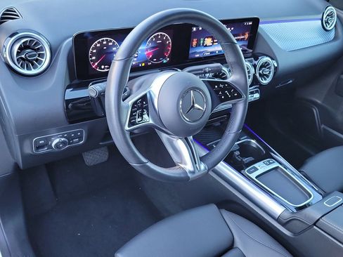 Certified 2025 Mercedes-Benz GLA 250 image 21