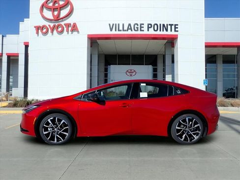 New 2026 Toyota Prius Plug-In Hybrid image 2