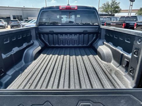 New 2026 GMC Canyon Denali w/ LPO, Denali Black Edition image 27