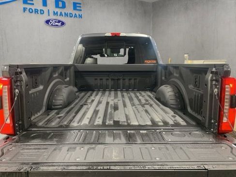 New 2026 Ford F250 Lariat w/ Black Appearance Package image 18