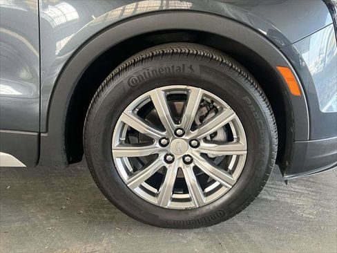 Used 2020 Cadillac XT4 Premium Luxury image 8