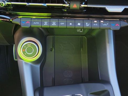 New 2025 Alfa Romeo Tonale image 24