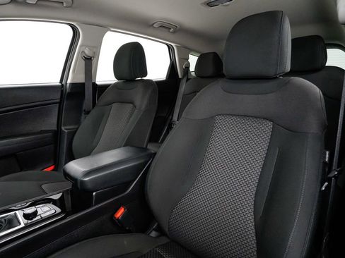 Certified 2024 Kia Sportage LX image 8