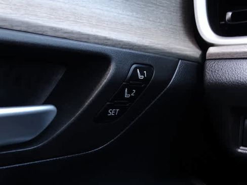 Used 2024 Toyota Grand Highlander AWD image 40