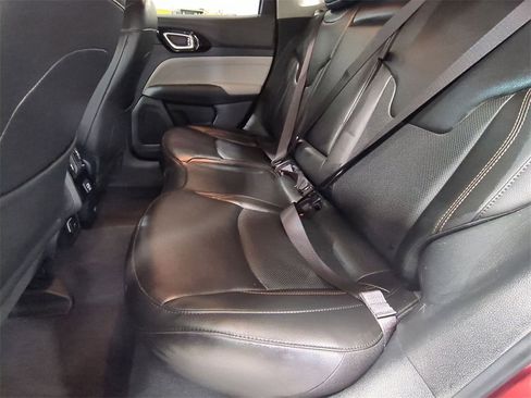 Certified 2022 Jeep Compass Limited image 23