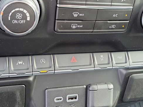 New 2026 Chevrolet Silverado 1500 W/T w/ WT Convenience Package image 8