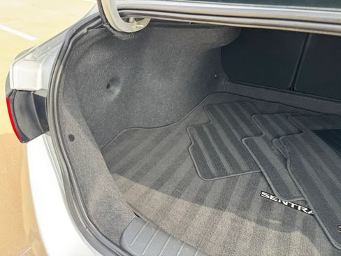 Used 2023 Nissan Sentra SV FWD image 53