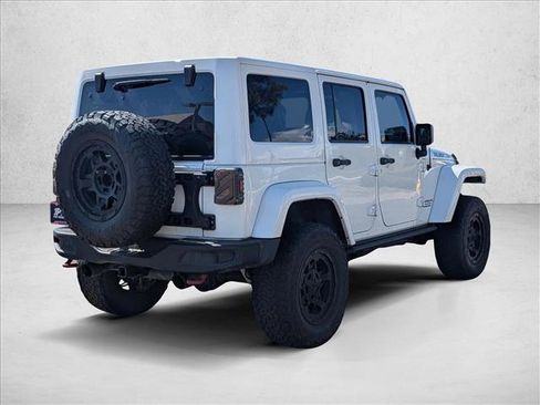 Used 2017 Jeep Wrangler Unlimited Rubicon AWD/4WD image 5