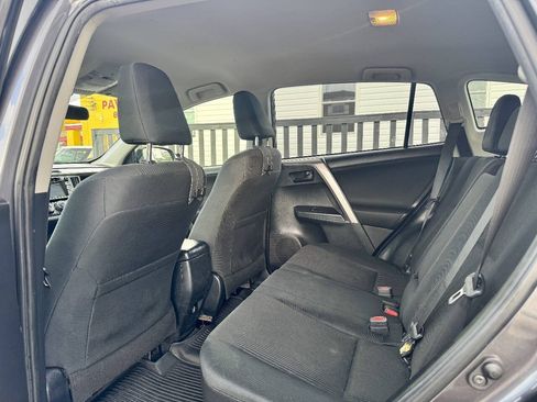 Used 2018 Toyota RAV4 LE w/ All Weather Liner Package AWD/4WD image 12