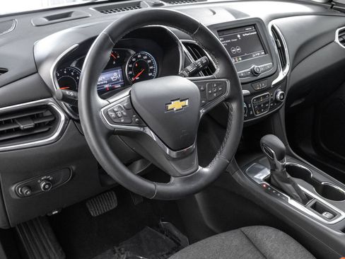Used 2024 Chevrolet Equinox LT FWD image 5