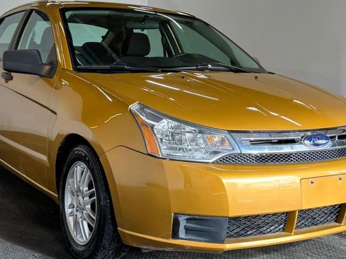 Used 2009 Ford Focus SE image 4