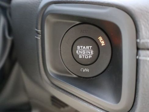 Used 2024 Jeep Gladiator Rubicon image 19