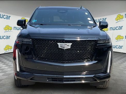 Used 2024 Cadillac Escalade Sport Platinum w/ LPO, ONYX Package AWD/4WD image 2