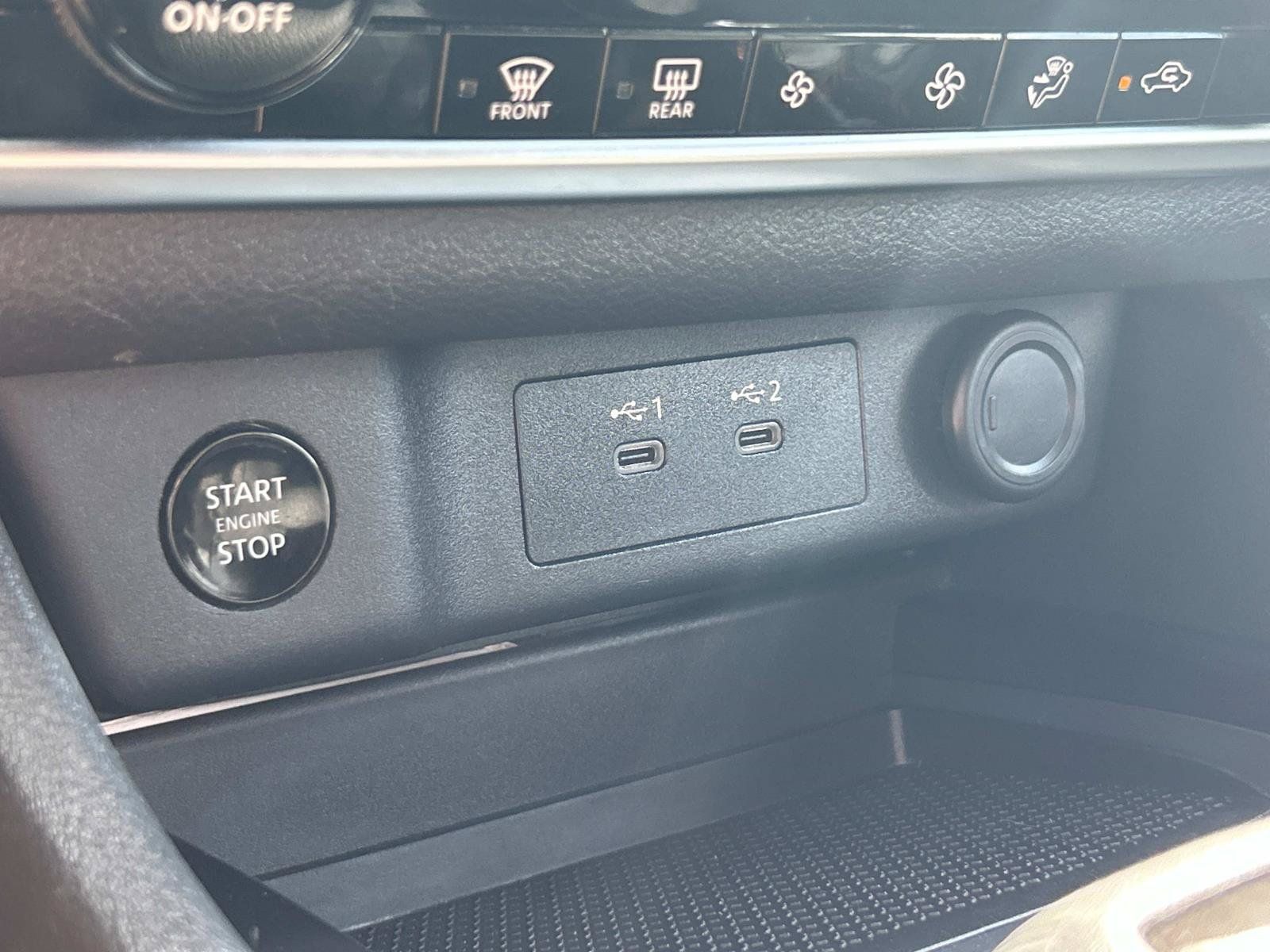 Used 2024 Nissan Rogue SV FWD image 32