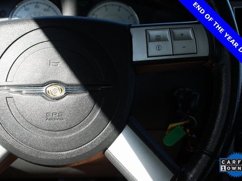 Used 2005 Chrysler 300 C w/ Navigation & Sound Group II image 12